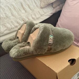 UGG Dalla Metal Graphic Boots -olive green